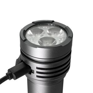 Невероятно мощен LED Фенер EverActive FL-3300R Luminator - 3 диода P9 в Компактен Дизайн - 3300lm